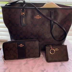 Authentic Coach set
